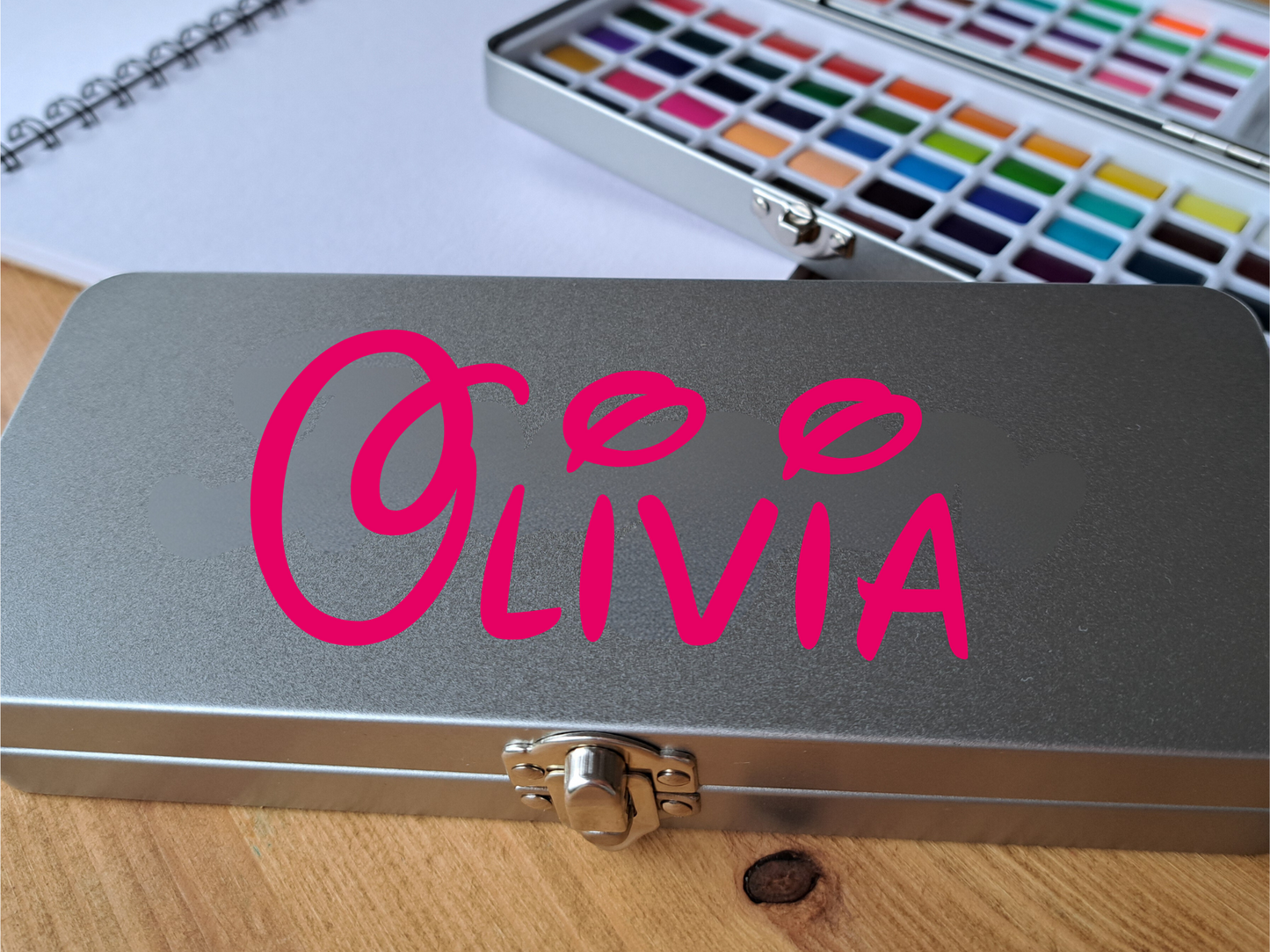 Personalised watercolour paint set with 90 vibrant colours, in attractive tin. Includes refillable watercolour paintbrush! Perfect crafting gift for art lovers and creative kids by The Artful Fox